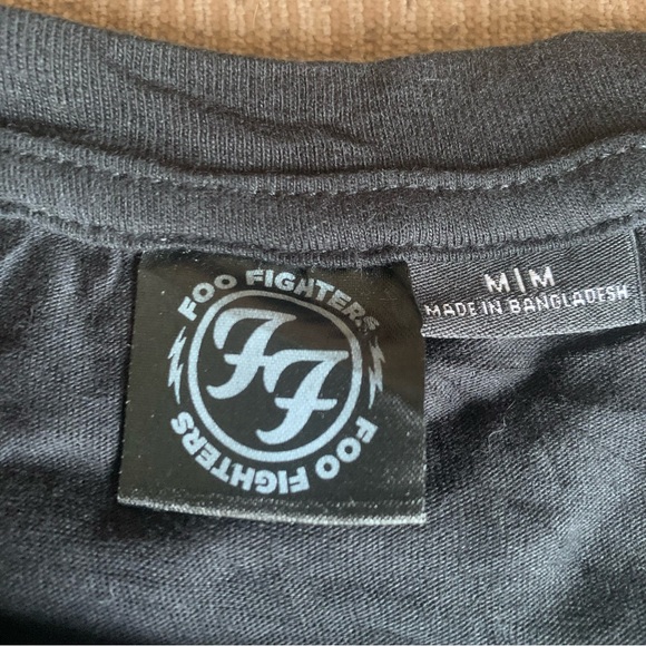 Foo Fighters tee, medium - Picture 2 of 4